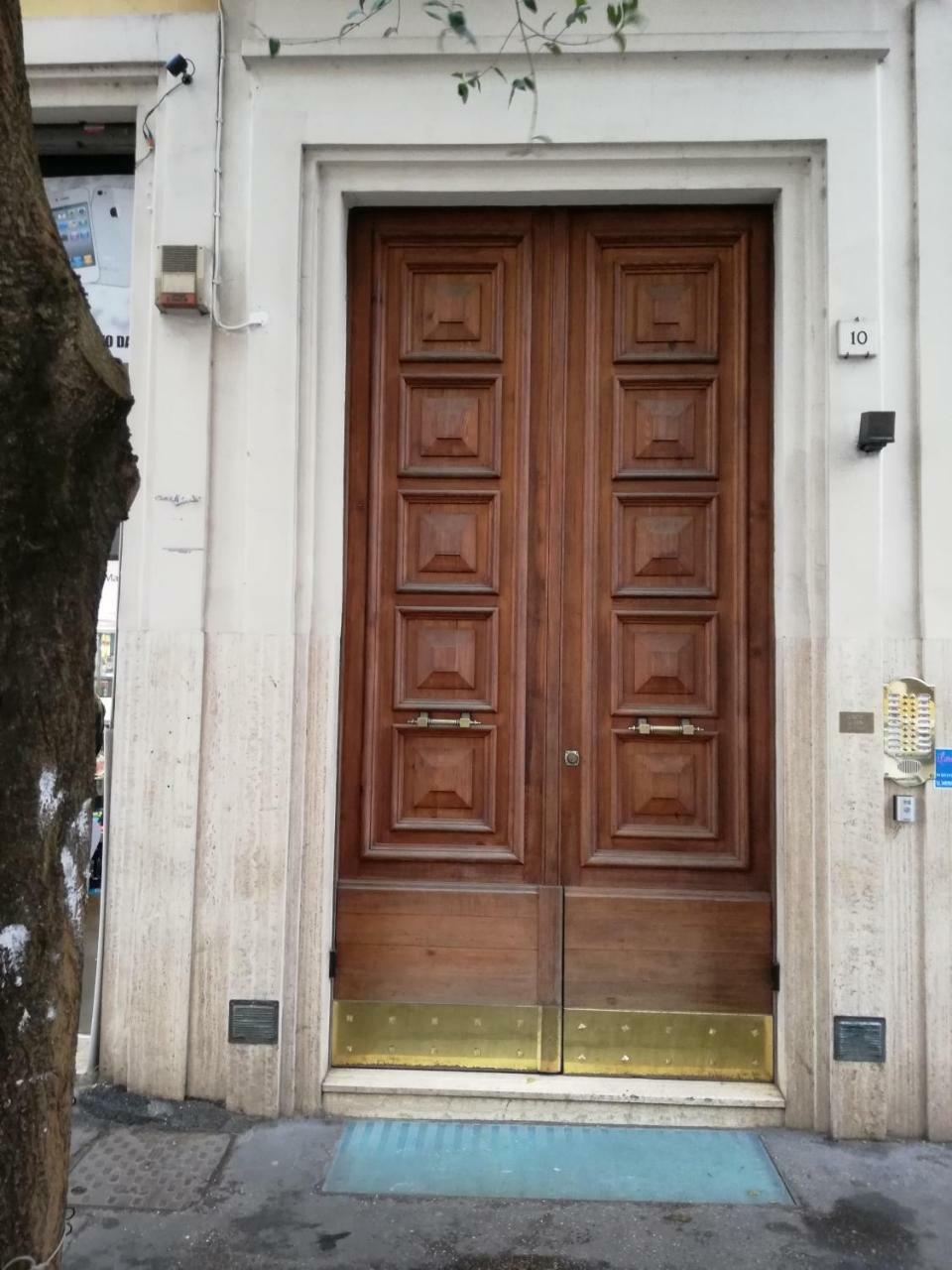 Landlord In Trastevere Рим Экстерьер фото